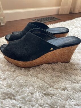 Ugg Suede Black Wedge Sandals Cork Heels Sz 9